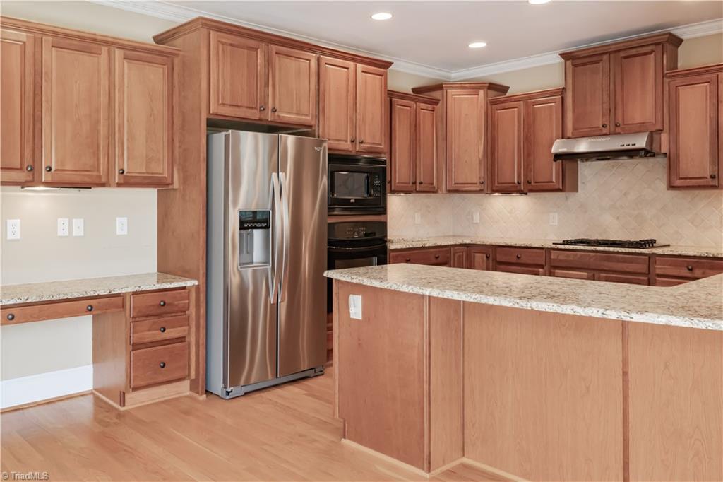 5720 Mabe Drive Oak Ridge, NC 27310 - Photo 12 of 47