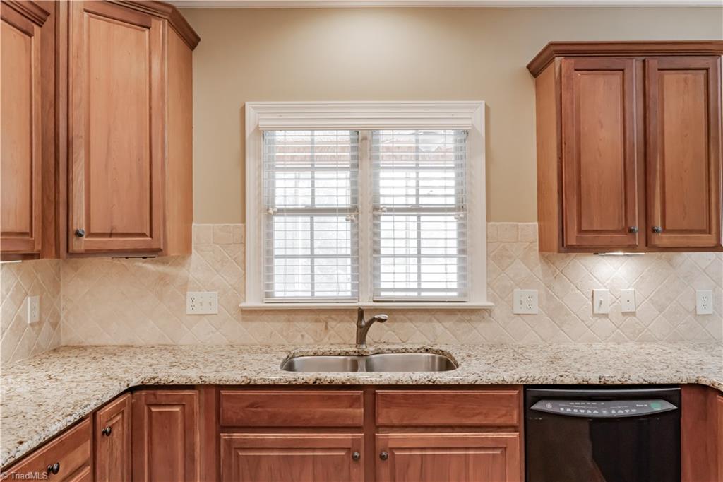5720 Mabe Drive Oak Ridge, NC 27310 - Photo 16 of 47