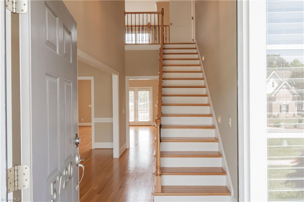 5720 Mabe Drive Oak Ridge, NC 27310 - Photo 4 of 47