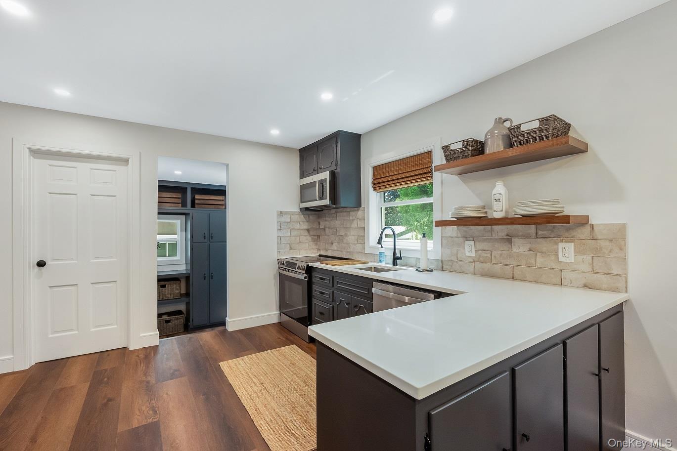 2 Cherry Road Bayville, NY 11709 - Photo 12 of 25