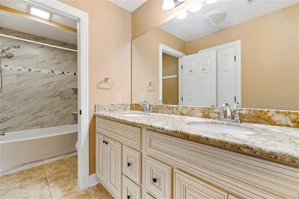 $280,000 | 600 East Josephine Street, Chalmette, LA 70043