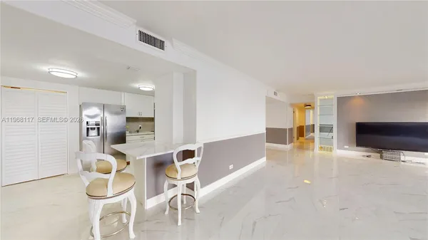 $3,950 | 1800 Northeast 114th Street, Unit 1705, Miami, FL 33181