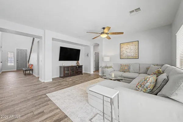 $854,000 | 2733 East Rakestraw Lane, Gilbert, AZ 85298