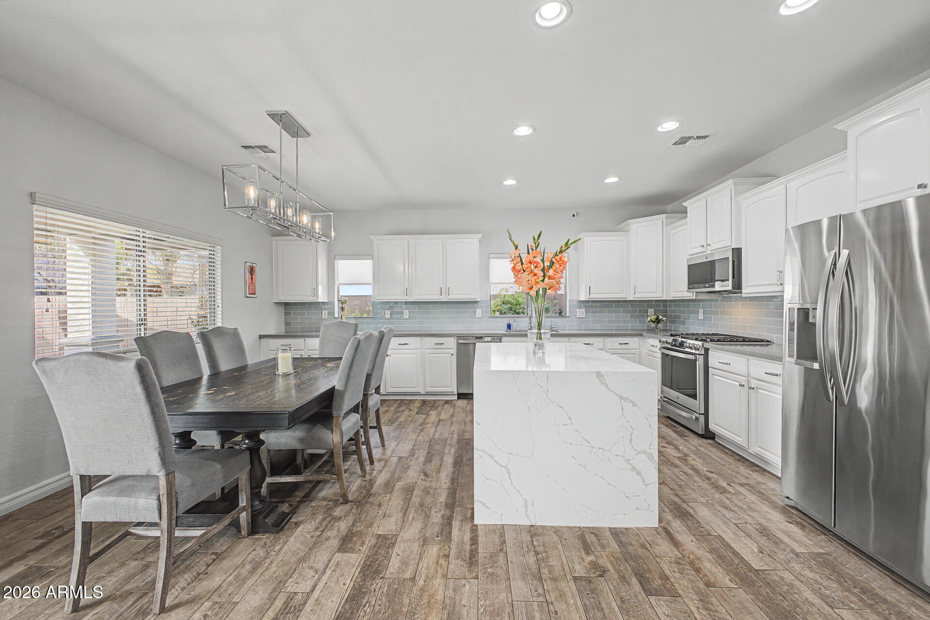 2733 East Rakestraw Lane Gilbert, AZ 85298 - Photo 18 of 53 20 - Rakestraw