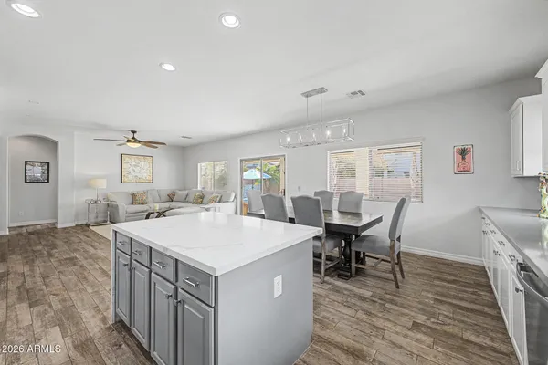 $854,000 | 2733 East Rakestraw Lane, Gilbert, AZ 85298