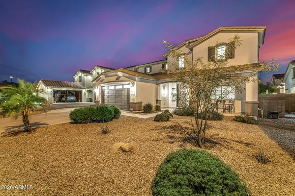 $854,000 | 2733 East Rakestraw Lane, Gilbert, AZ 85298