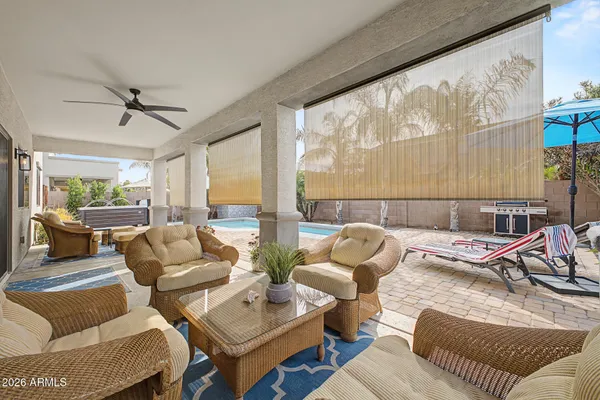 $854,000 | 2733 East Rakestraw Lane, Gilbert, AZ 85298