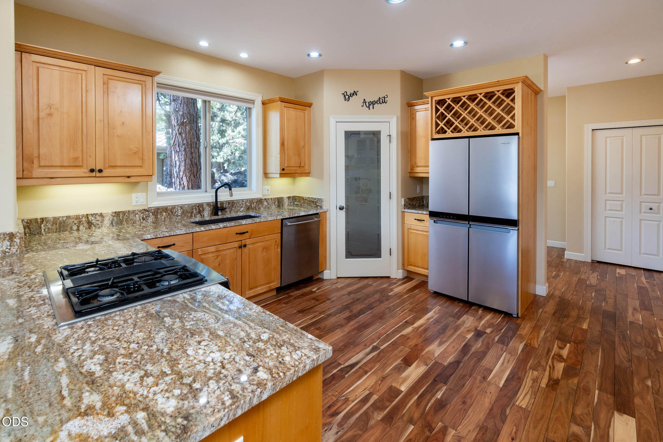 113 Northwest Gander Court Bend, OR 97703 - Photo 8 of 37
