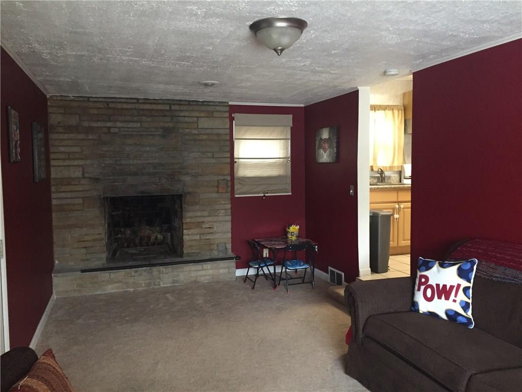 1 Fenway Road Pittsburgh, PA 15209 - Photo 10 of 25 FAMILY ROOM OFF KITCHEN