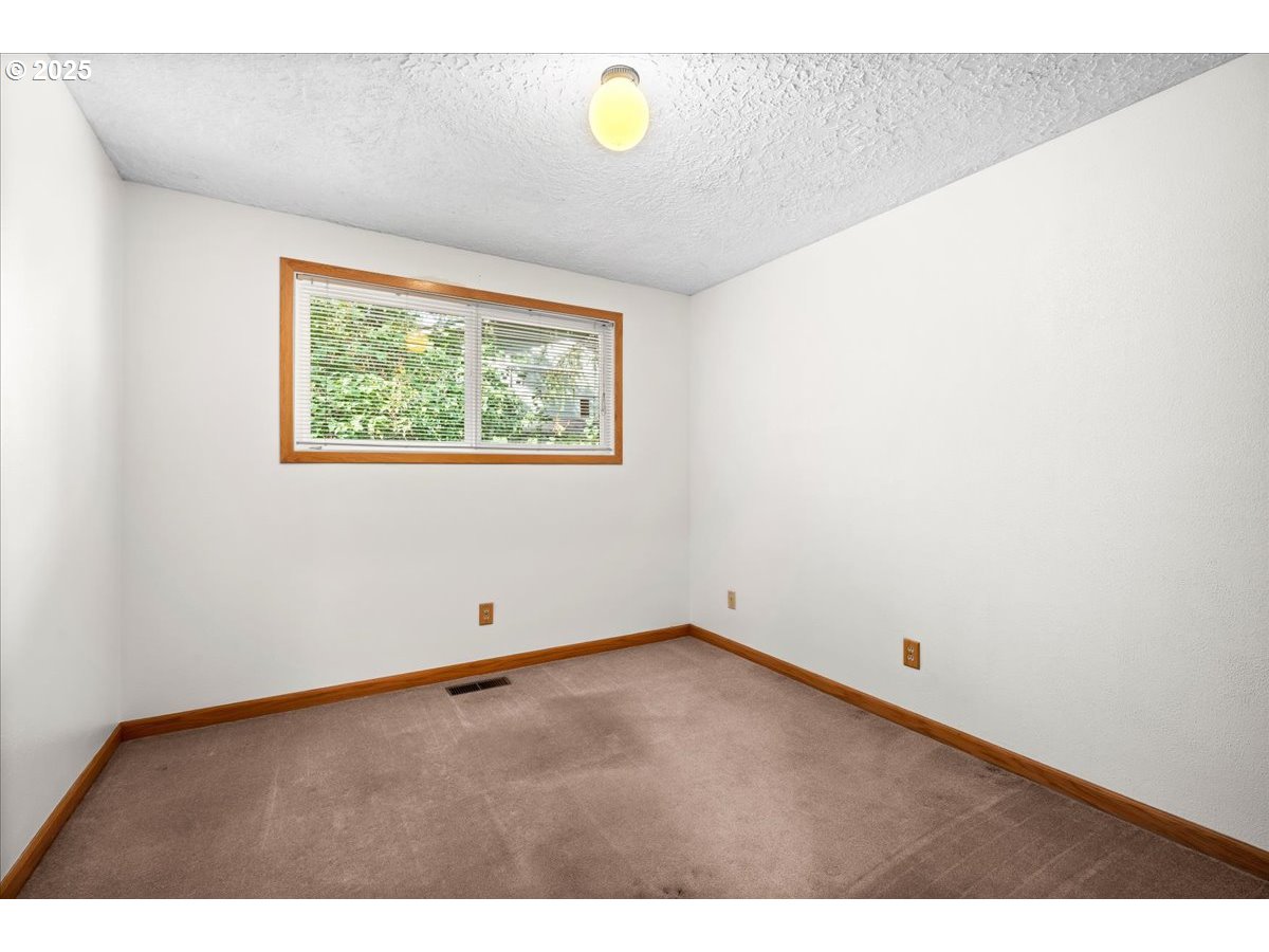 2940 Watercrest Road Forest Grove, OR 97116 - Photo 21 of 48 Gallery Image 21