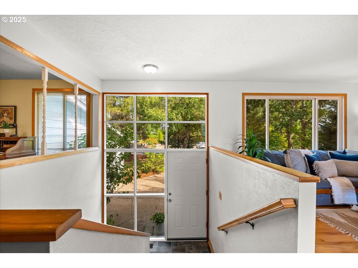 2940 Watercrest Road Forest Grove, OR 97116 - Photo 5 of 48 Gallery Image 5