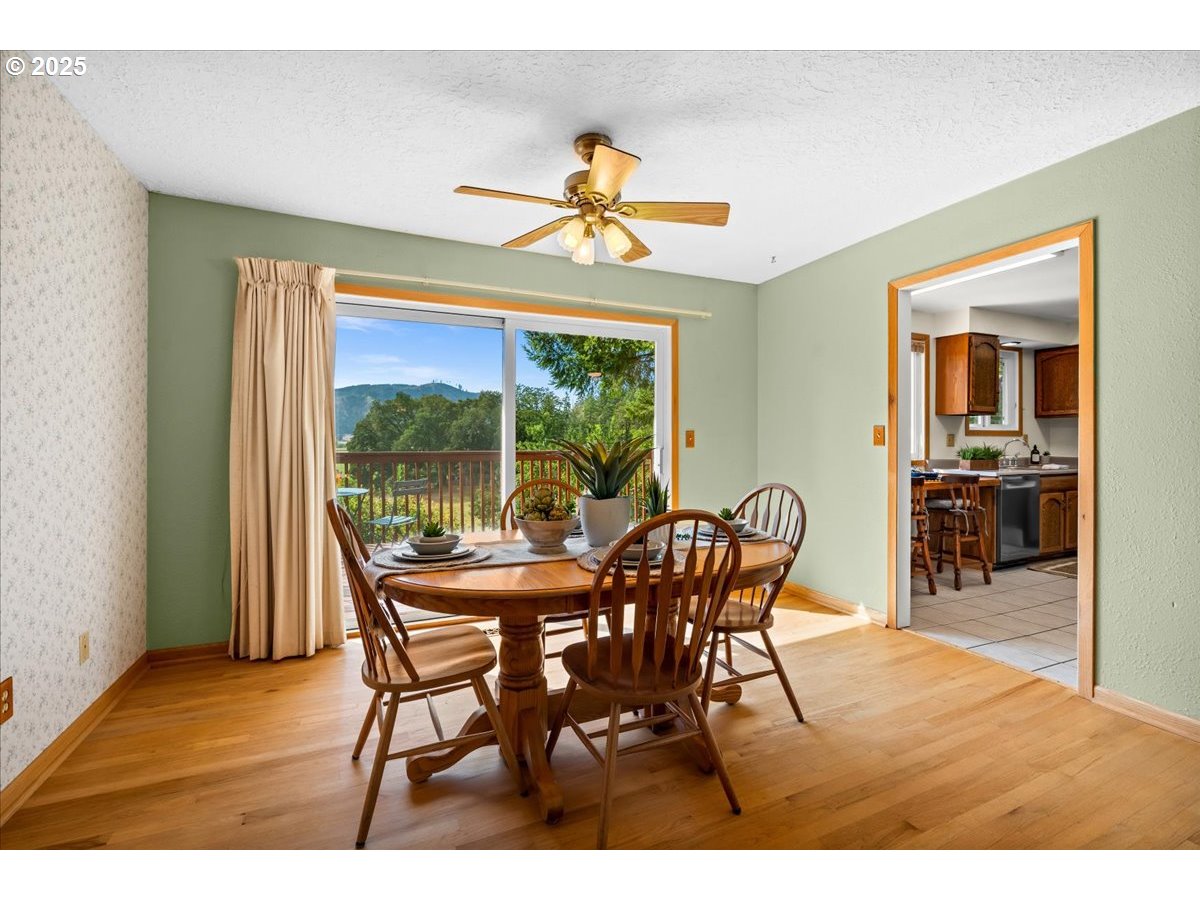 2940 Watercrest Road Forest Grove, OR 97116 - Photo 10 of 48 Gallery Image 10