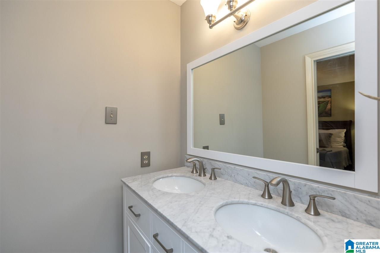 2621 Southminster Road Birmingham, AL 35243 - Photo 19 of 40