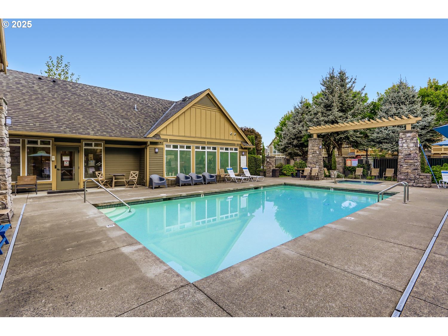 17083 Southwest Berkeley Lane Beaverton, OR 97003 - Photo 27 of 36 Exterior