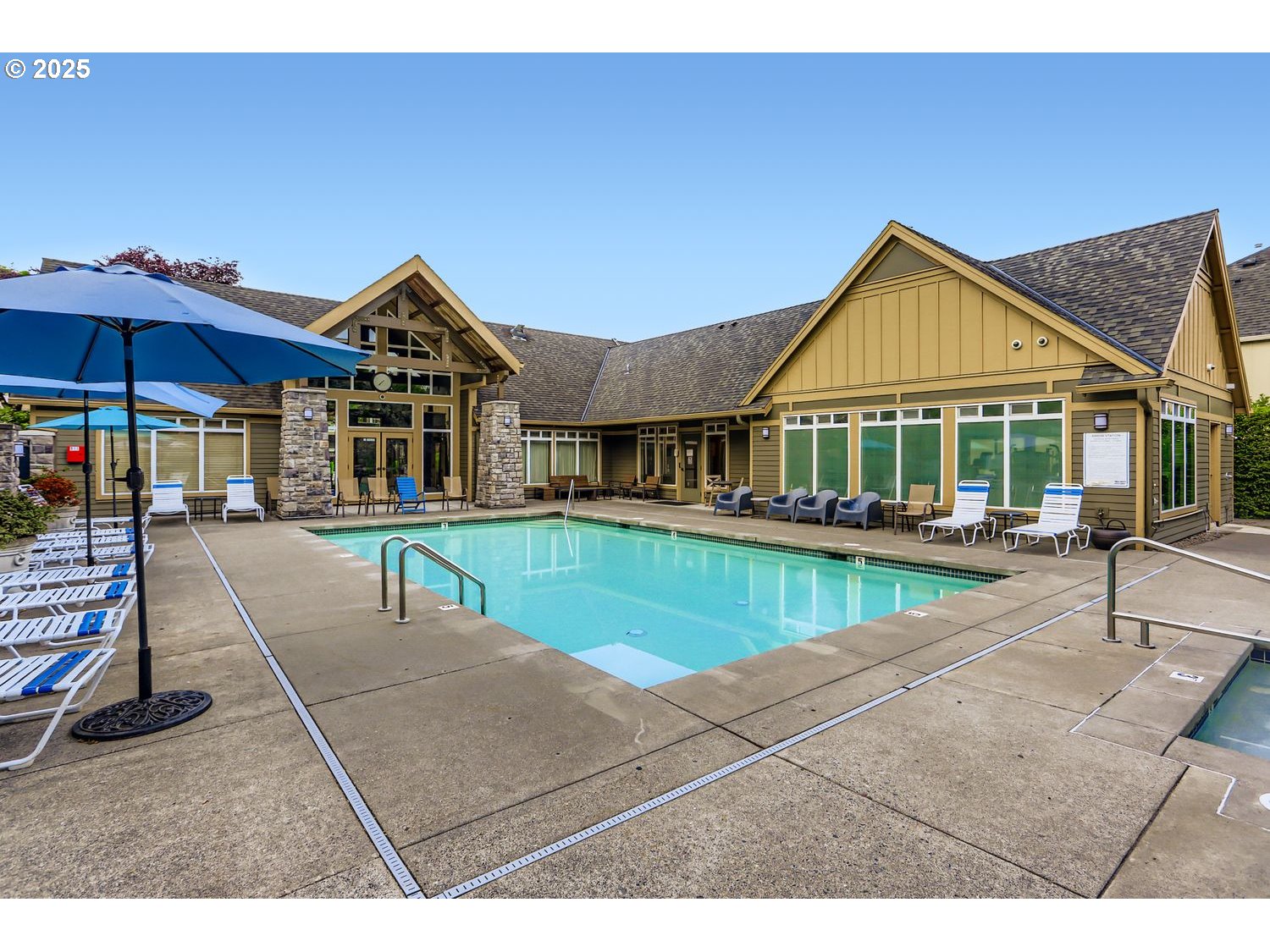 17083 Southwest Berkeley Lane Beaverton, OR 97003 - Photo 28 of 36 Community Pool