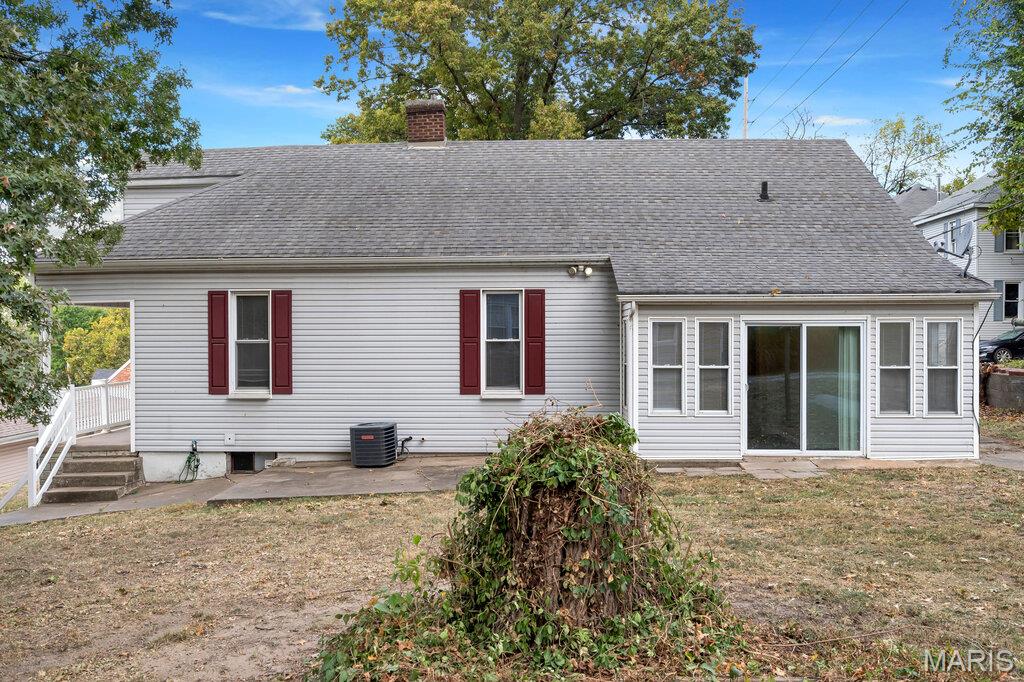 1116 East 5th Street Alton, IL 62002 - Photo 35 of 45