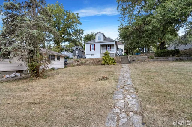 $122,000 | 1116 East 5th Street, Alton, IL 62002