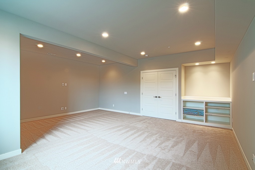 918 Cedar Street Edmonds, WA 98020 - Photo 17 of 24 Gallery Image 17