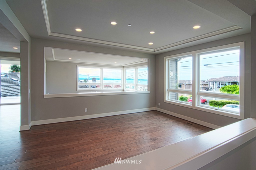 918 Cedar Street Edmonds, WA 98020 - Photo 10 of 24 Gallery Image 10