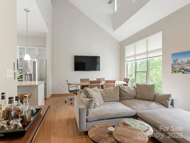 $375,000 | 2125 Southend Drive, Unit 321, Charlotte, NC 28203