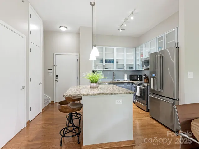 $375,000 | 2125 Southend Drive, Unit 321, Charlotte, NC 28203