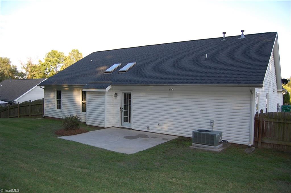 303 Stapleton Way High Point, NC 27265 - Photo 22 of 28 Gallery Image 22