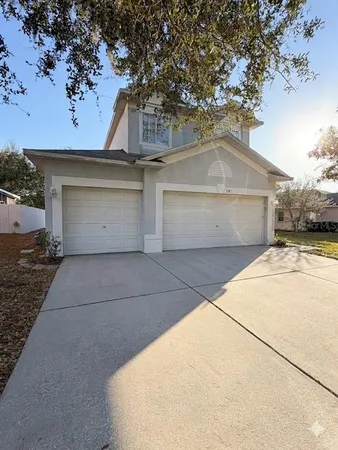 $425,000 | 3307 Pine Top Drive, Valrico, FL 33594