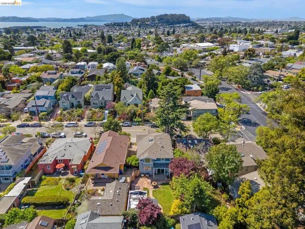 $1,650,000 | 949 Ordway Street, Albany, CA 94706