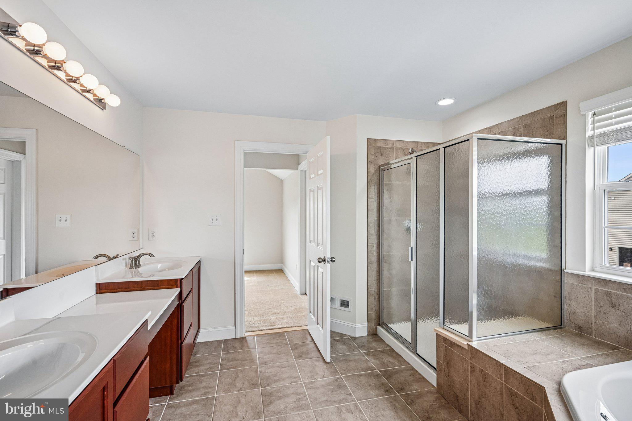 440 Elizabeth Way Hatfield, PA 19440 - Photo 31 of 60 Spacious modern bathroom retreat.