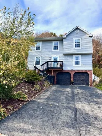 $369,900 | 1214 Sandstone Court East, Tarentum, PA 15084