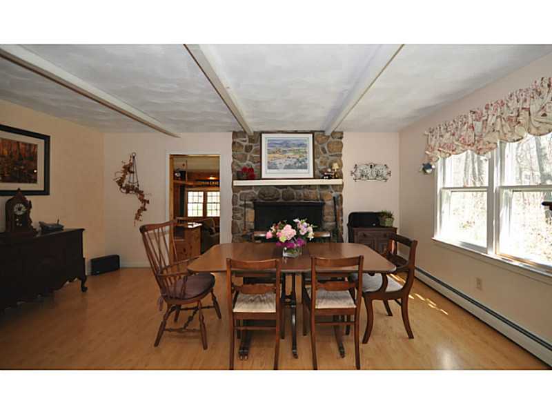 35 Queens Fort Lane Exeter, RI 02822 - Photo 2 of 17 Dining Room.