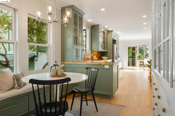 $2,389,000 | 1101 Clarendon Crescent, Oakland, CA 94610