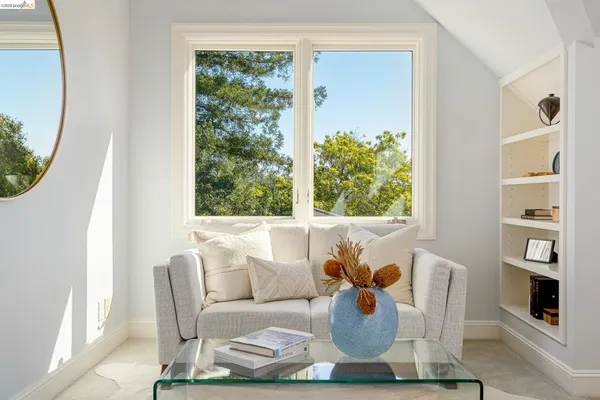 $2,389,000 | 1101 Clarendon Crescent, Oakland, CA 94610