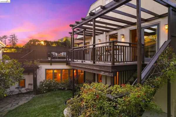 $2,389,000 | 1101 Clarendon Crescent, Oakland, CA 94610