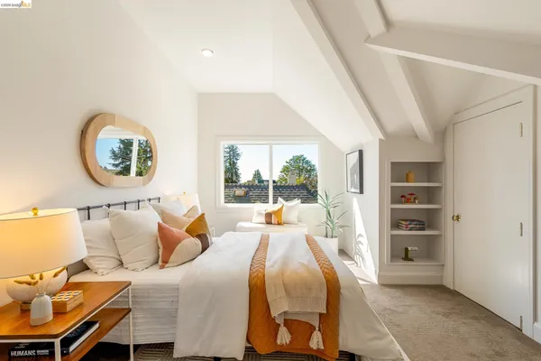 $2,389,000 | 1101 Clarendon Crescent, Oakland, CA 94610