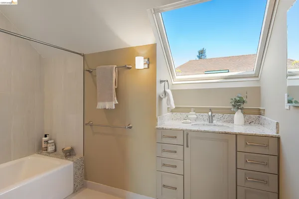 $2,389,000 | 1101 Clarendon Crescent, Oakland, CA 94610