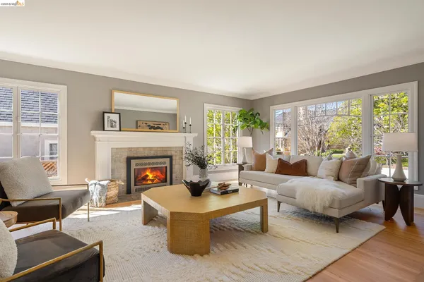 $2,389,000 | 1101 Clarendon Crescent, Oakland, CA 94610