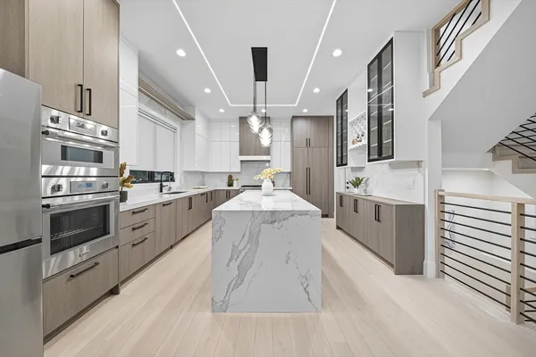 $2,895,000 | 5 Kappius Path, Newton, MA 02459