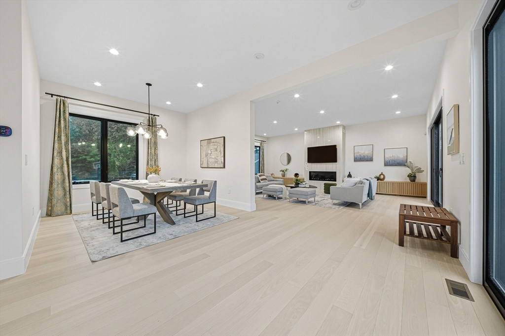 5 Kappius Path Newton, MA 02459 - Photo 8 of 39