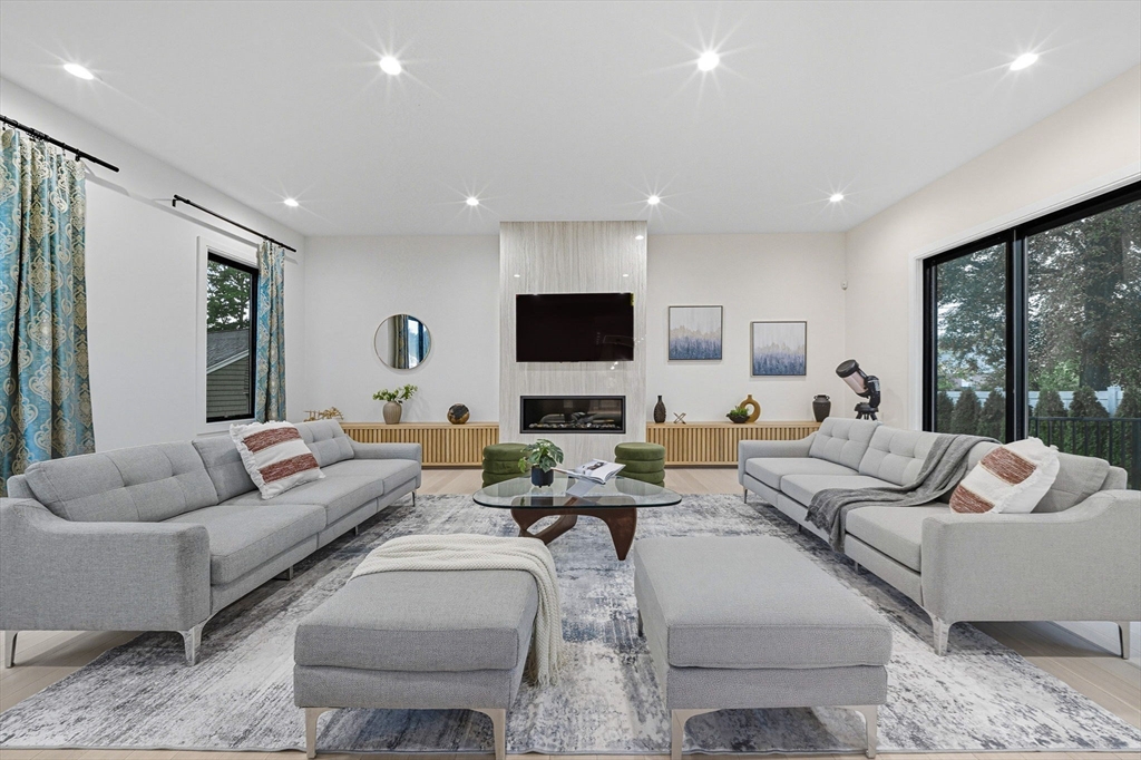 5 Kappius Path Newton, MA 02459 - Photo 9 of 39