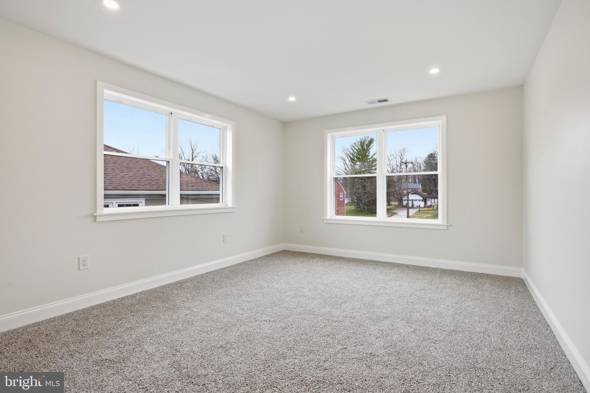 253 Saxer Avenue Springfield, PA 19064 - Photo 31 of 43