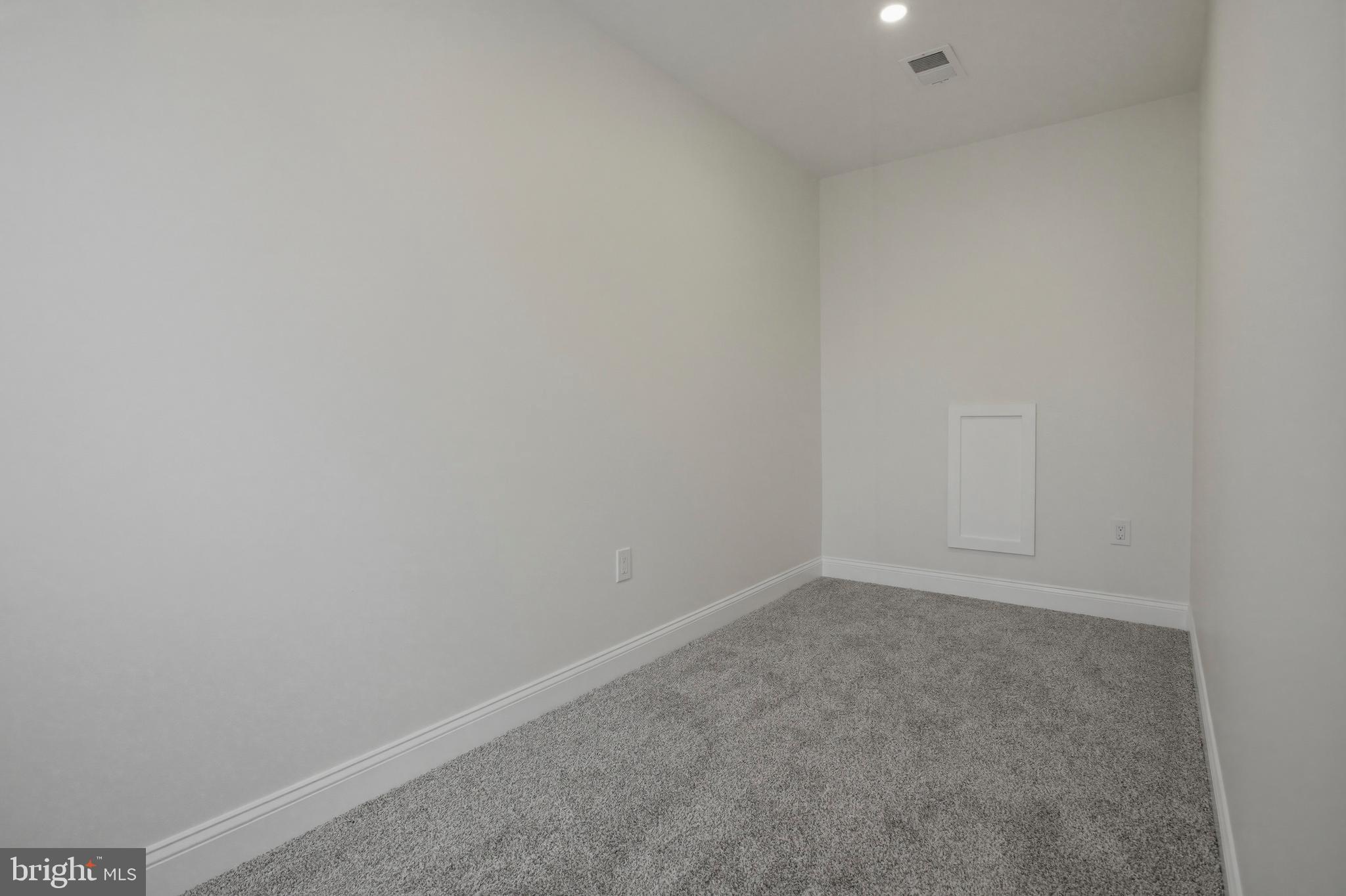 253 Saxer Avenue Springfield, PA 19064 - Photo 35 of 43