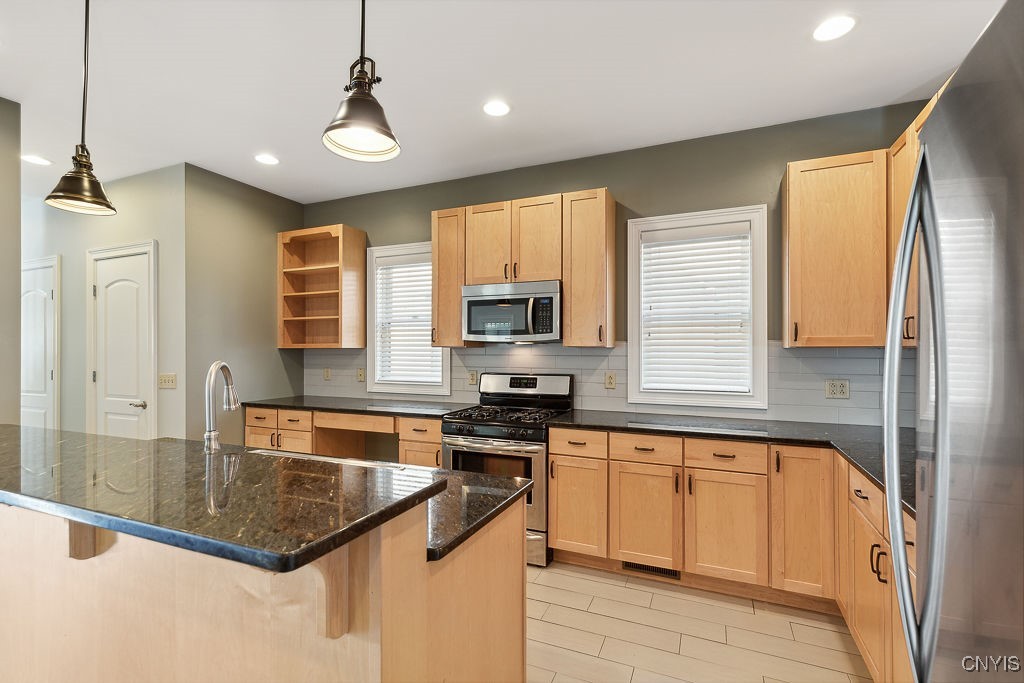 308 Park Avenue Syracuse, NY 13204 - Photo 12 of 48