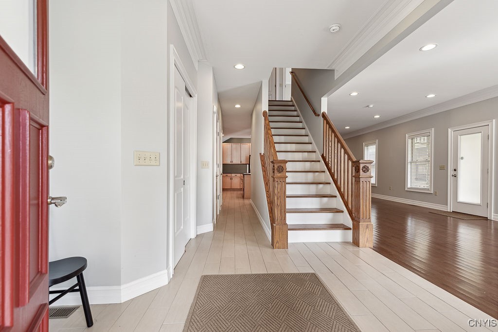 308 Park Avenue Syracuse, NY 13204 - Photo 4 of 48