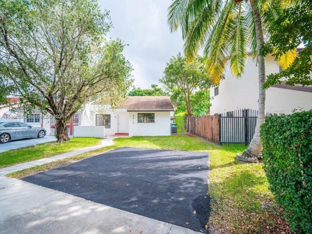 6417 Southwest 135th Avenue Miami, FL 33183 - Photo 2 of 23
