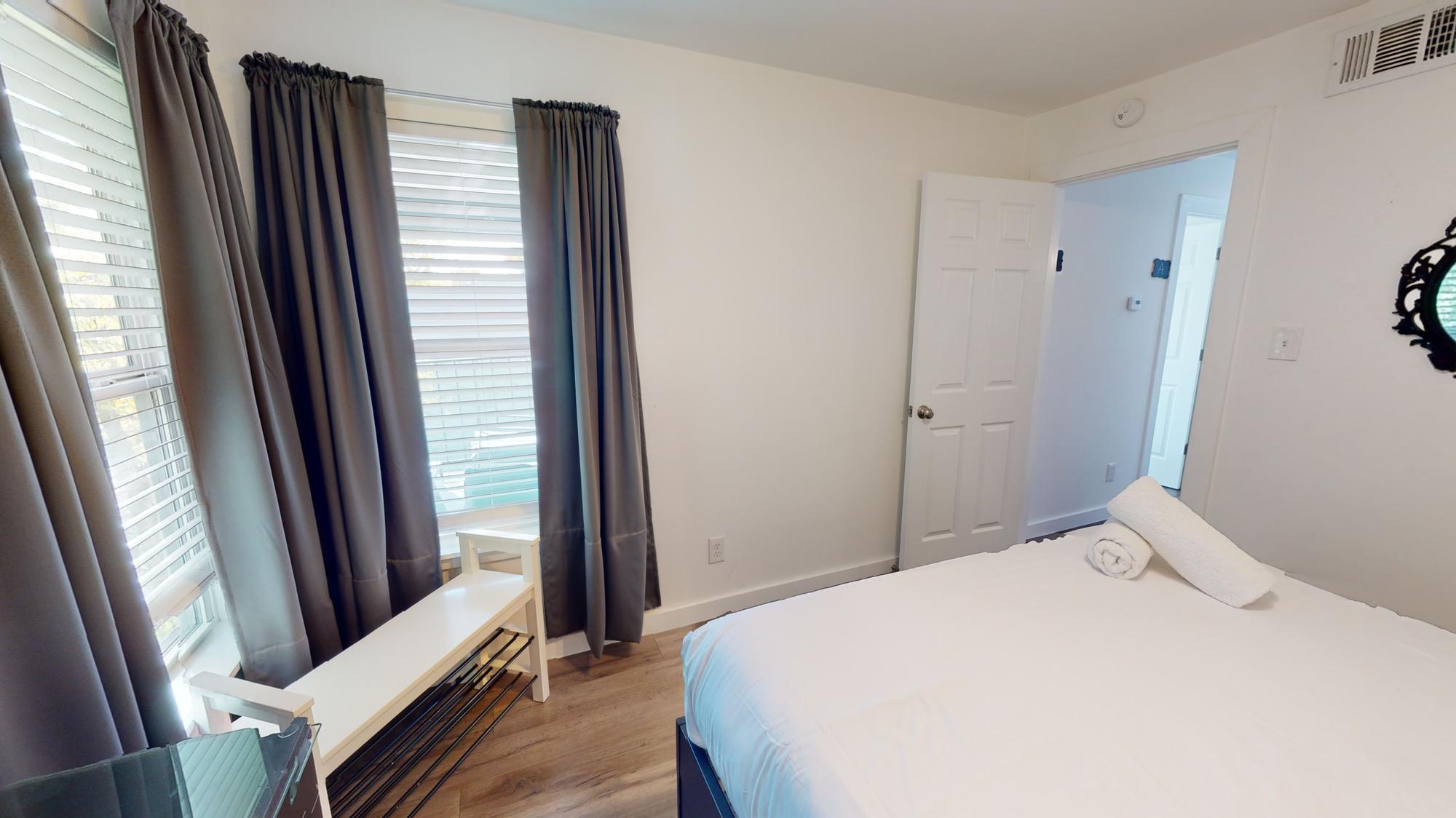 6409 Burns Street, Unit 307 Austin, TX 78752 - Photo 19 of 19