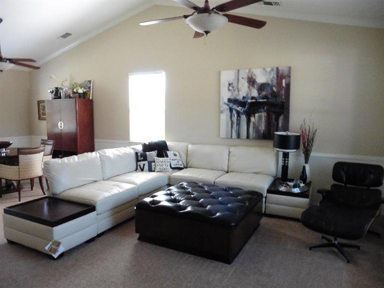 479 West Carpenter Avenue Reedley, CA 93654 - Photo 2 of 10 Gallery Image 2