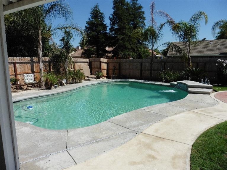 479 West Carpenter Avenue Reedley, CA 93654 - Photo 8 of 10 Gallery Image 8