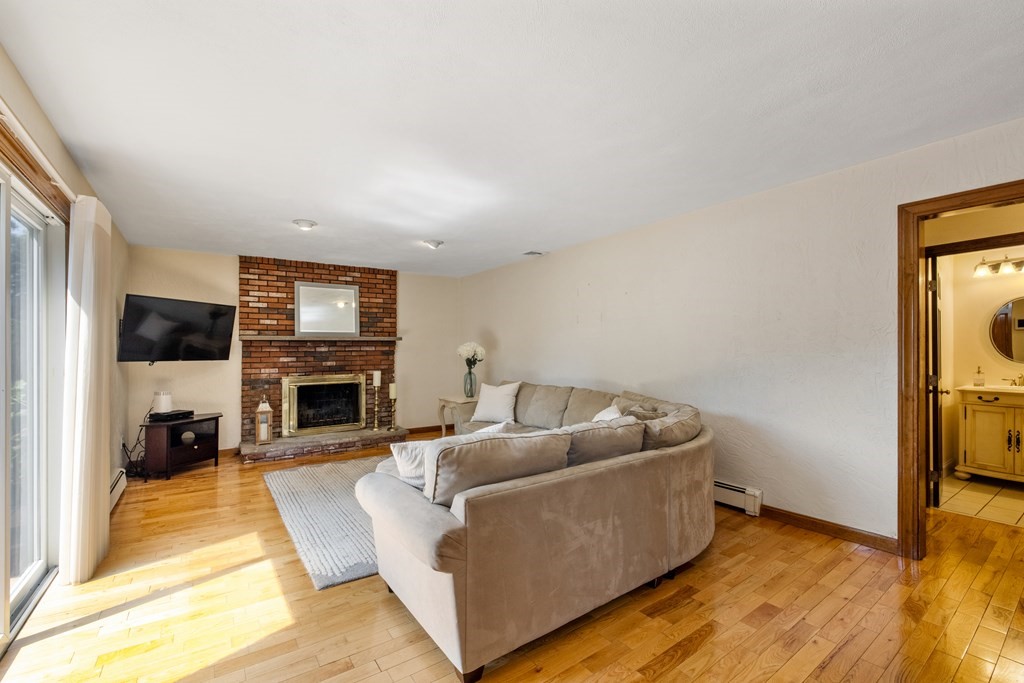 15 Rivers Lane Stoneham, MA 02180 - Photo 18 of 35 Gallery Image 18