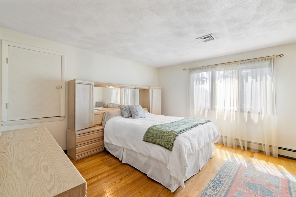 15 Rivers Lane Stoneham, MA 02180 - Photo 24 of 35 Gallery Image 24